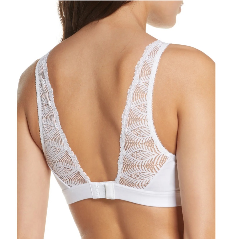 - B.TEMPT'D BY WACOAL Innocence Bralette